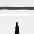 SAKURA® Pen-touch™ Metallic Ink Marker, zwart — extra fine (0,7 mm)