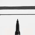 SAKURA® Pen-touch™ marker - fijn, zwart — fine (1,0 mm)